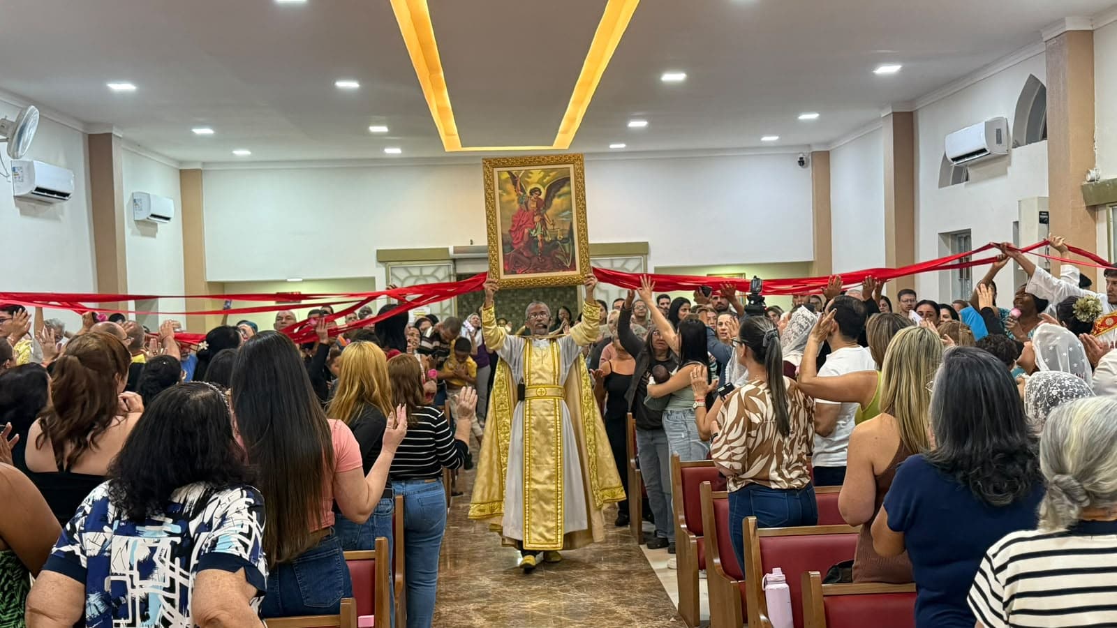 Celebração de São Miguel Arcanjo com a comunidade da Catedral
